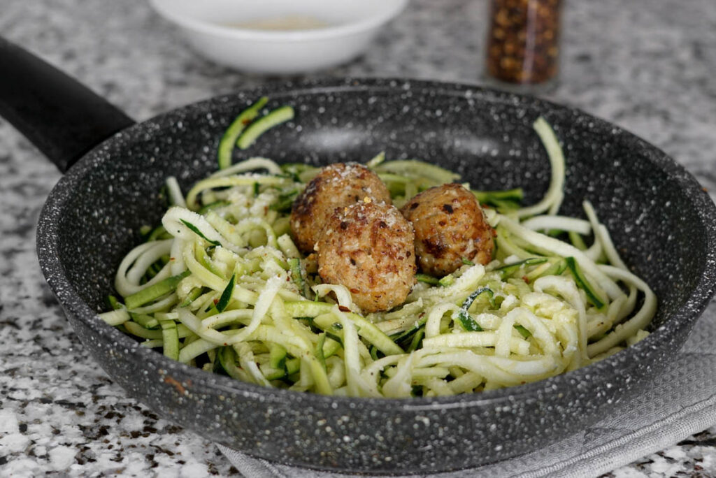 Zoodles With Buttery Turkey Meatballs Balance Chaos