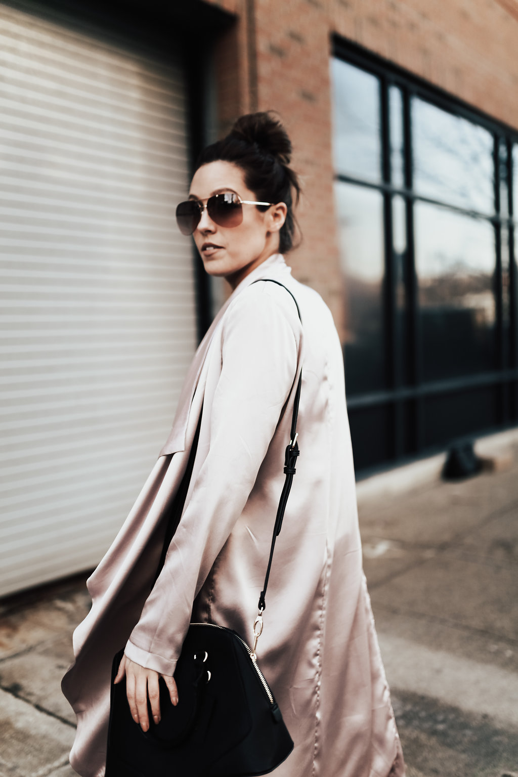 Pittsburgh Life & Personal Style Blogger, Jenna Boron, wearing a satin dusty pink duster jacket from Missguided for Spring 2017