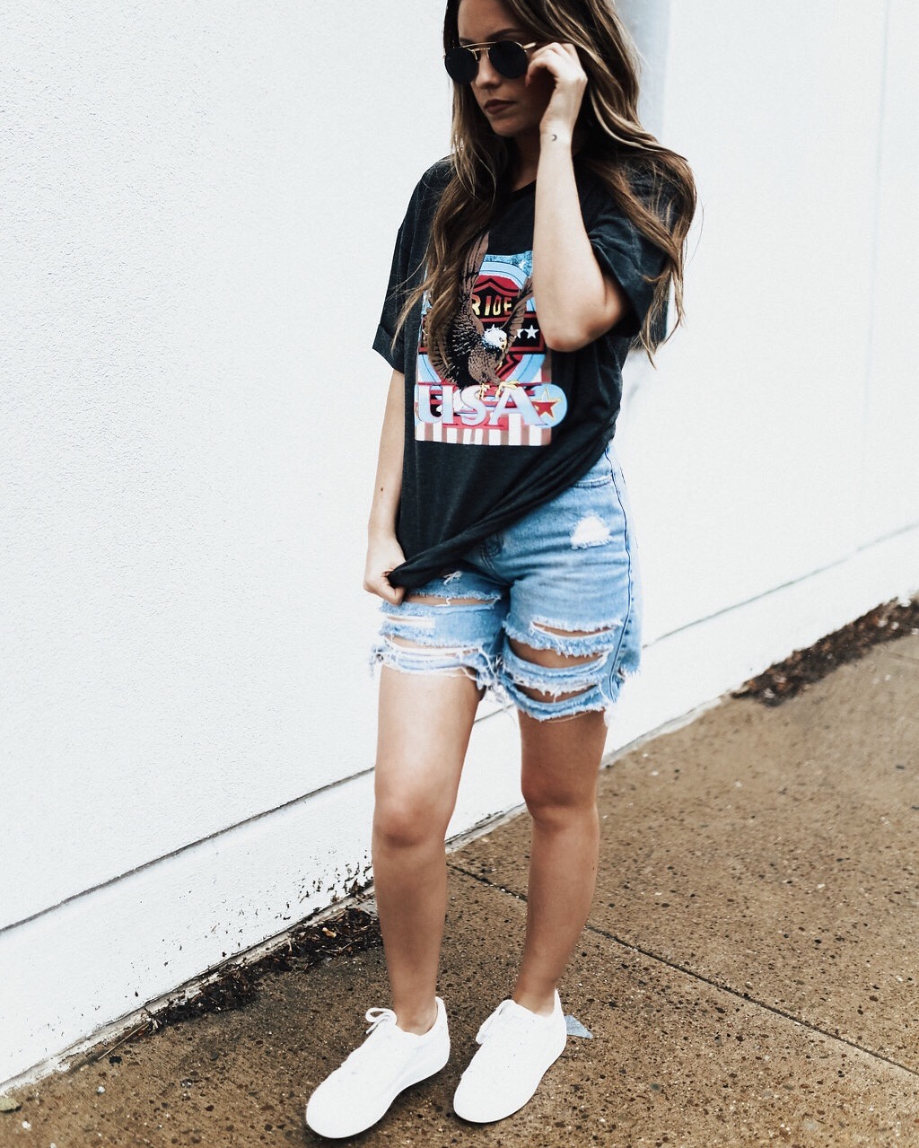 Pittsburgh Life & Personal Style Blog | Jenna Boron of Balance & Chaos | Long Shorts Are The New Short Shorts | Hair Extensions | Featuring: Missguided