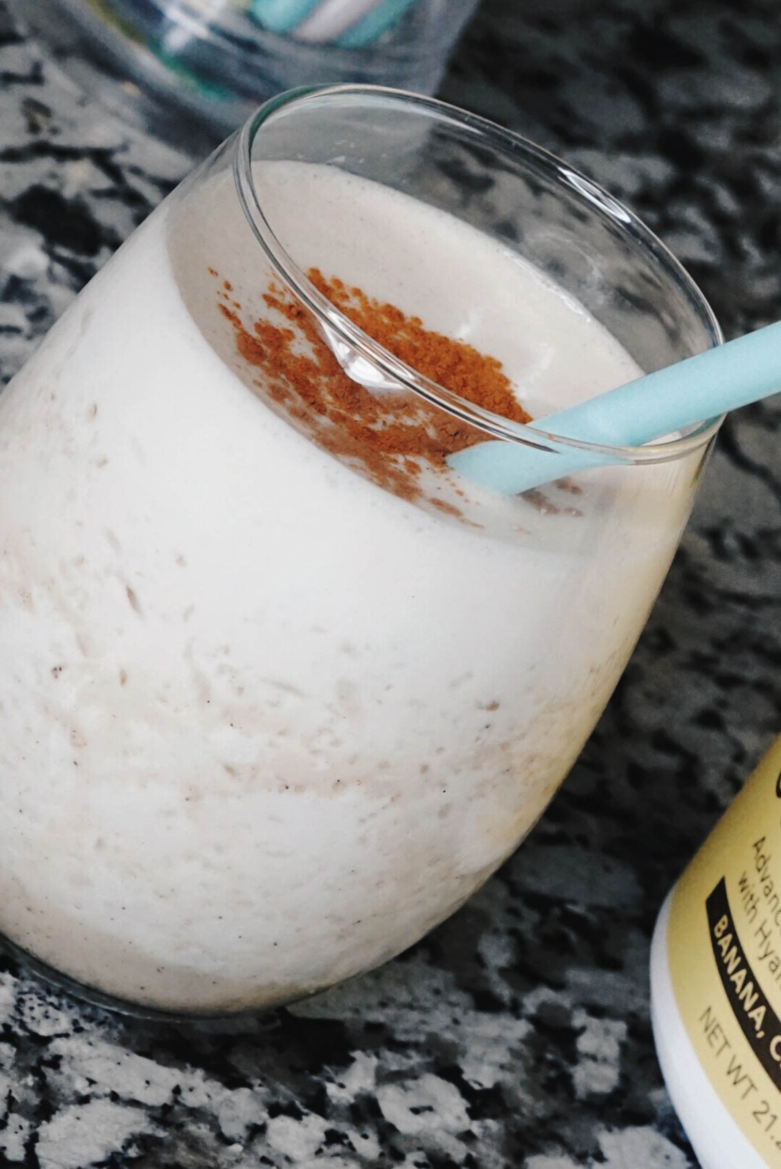 Jenna Boron of life and personal style blog, Balance and Chaos, shares her favorite Vital Proteins powder smoothie recipe which includes Banana, Cinnamon, & Vanilla Collagen Whey - Protein Formula with Hyaluronic Acid and Probiotics