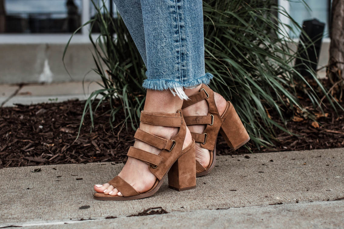 URBAN OUTFITTERS STRAPPY SHOES SUMMER
