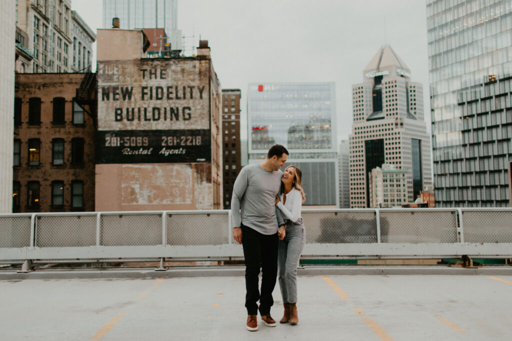 casual engagement photo outfit ideas